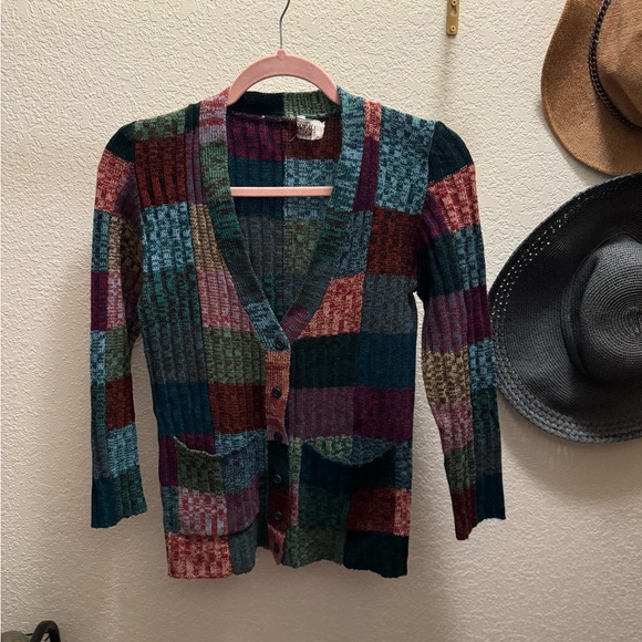 Vintage Montgomery Ward Button Up Cardigan - Picture 2 of 7